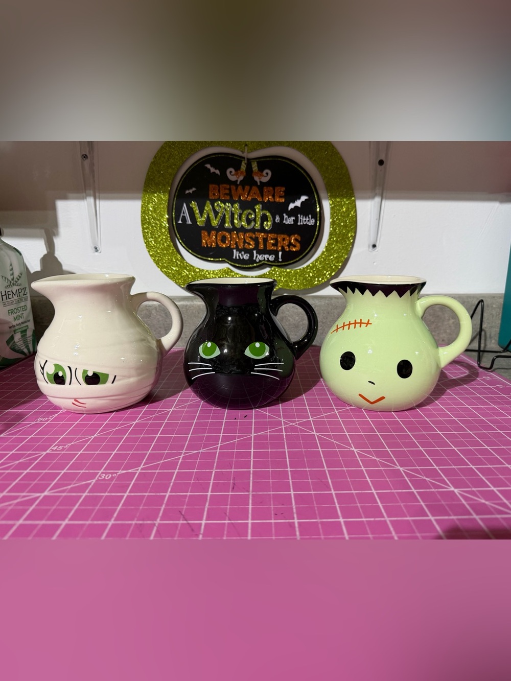 Temptations boofetti set of 3 Halloween Ceramic mini pitchers